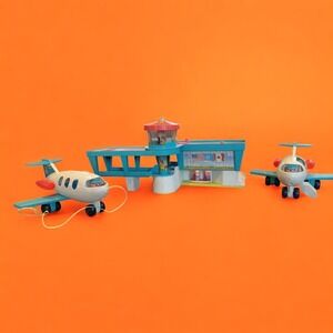 Fisher Price Little People Airport Playset 2 Airplanes Control Tower Vintage Toy